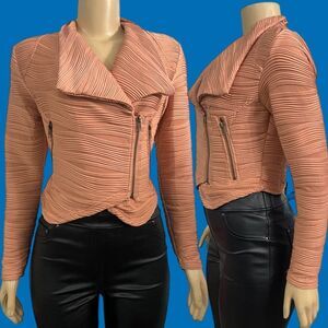 NWT 2B  Bebe Shawl Collar Textured zipper blazer long sleeve Salmon pink Xsmall